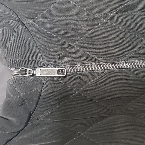 Chico's travelers size 2 (L-12) black quilted vest - Picture 7 of 8